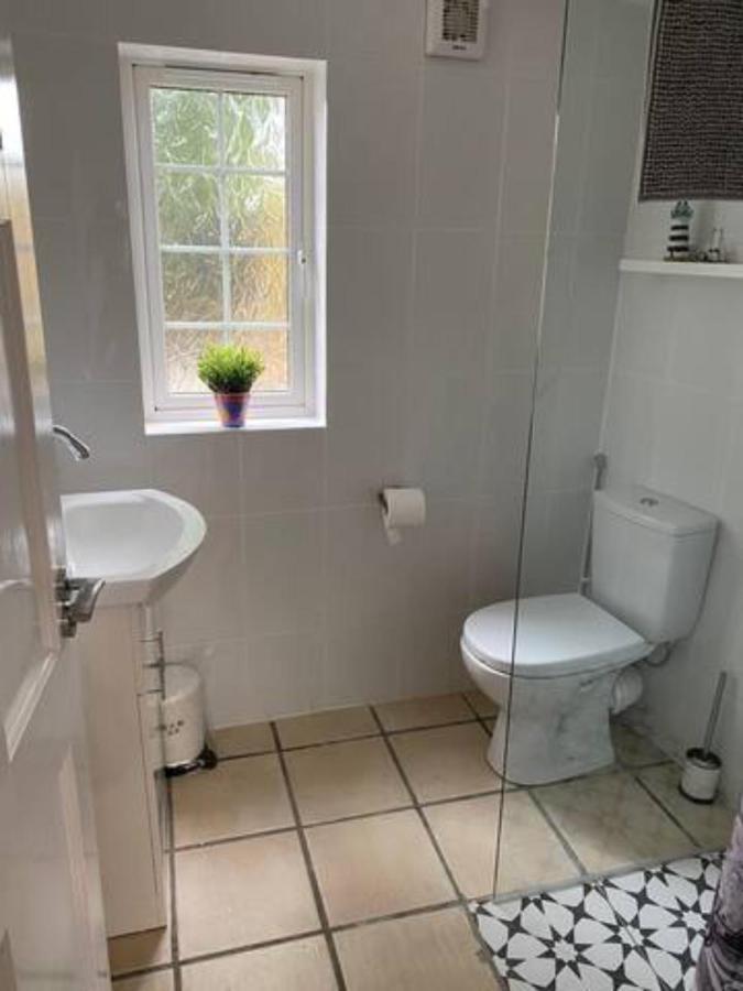 Location, Location! Gorgeous 1 Bed Apt- Cill Airne Exteriör bild